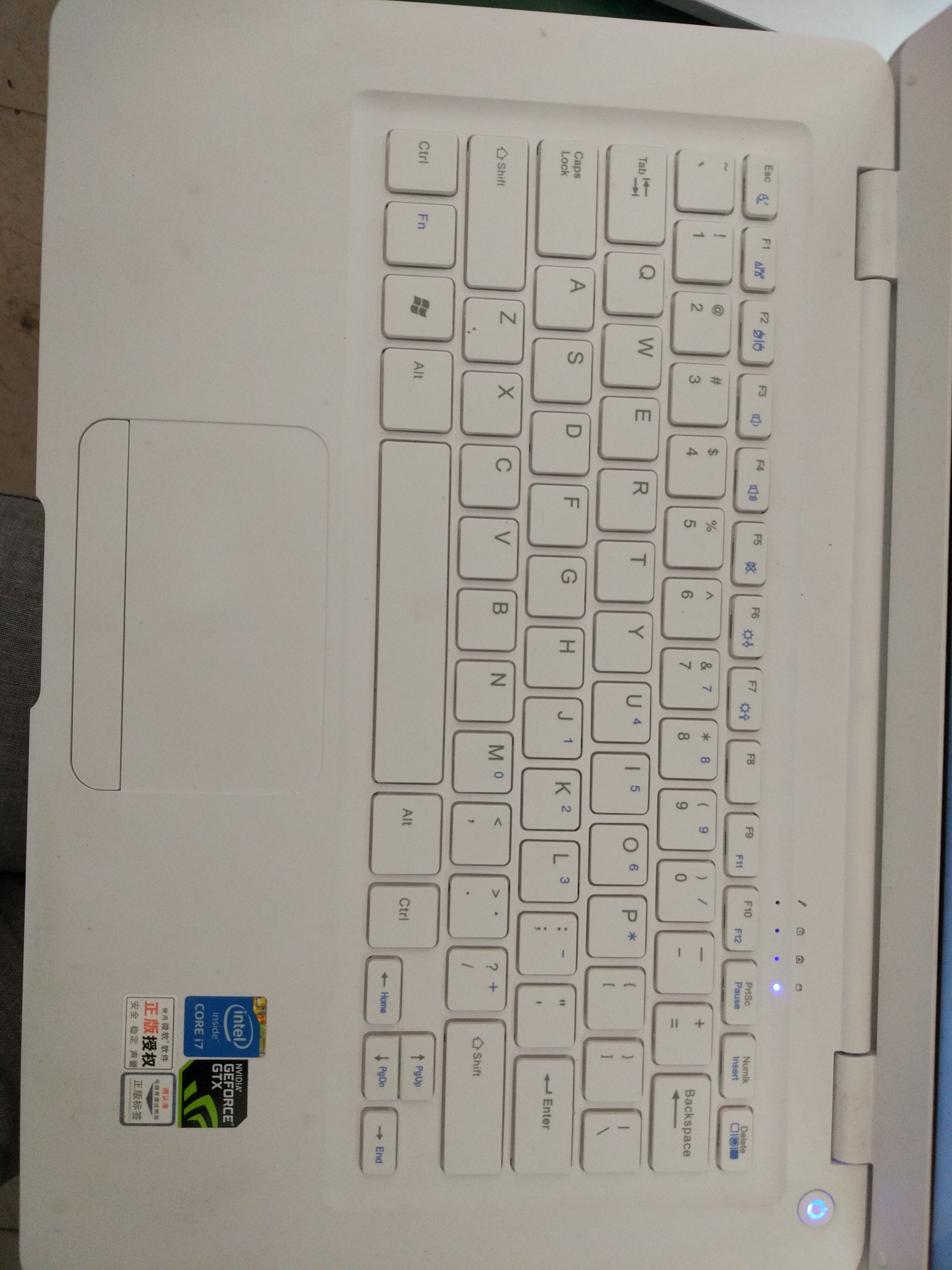 缺德的商家完整视频,黑心店家卖翻新电脑坑消费者