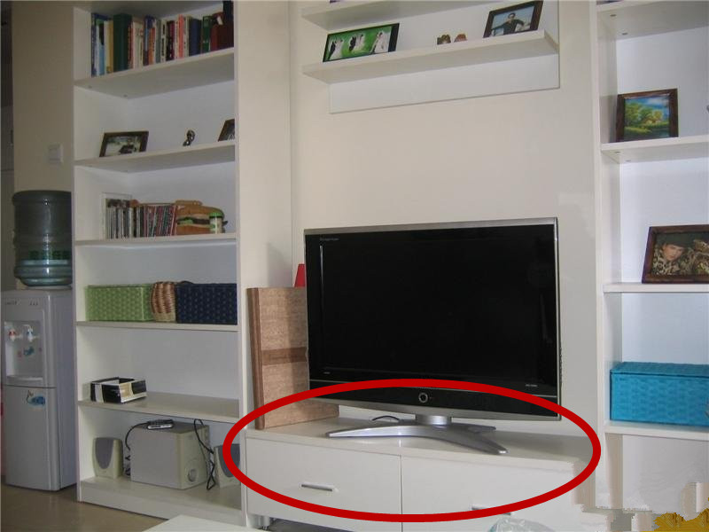 木工现场做的电视柜地柜高度,木工电视柜的最佳尺寸