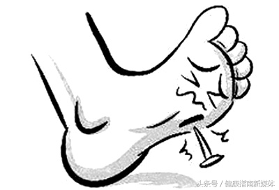 不小心踩到铁钉了怎么办,踩了锈钉子打了破伤风就没事了吗