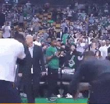 托马斯回应交易,小托马斯加盟骑士打了多少场