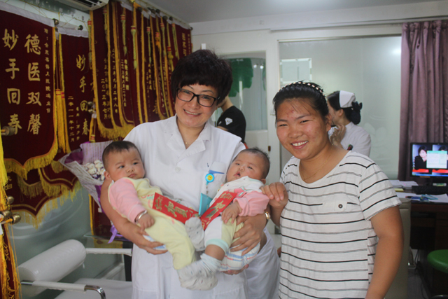 怎么备孕怀龙凤胎的概率大,怀龙凤胎助孕技巧