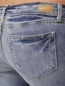 牛仔裤2000价位左右品牌,二百多元的牛仔裤真的好吗