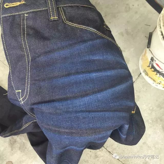 牛仔裤2000价位左右品牌,二百多元的牛仔裤真的好吗