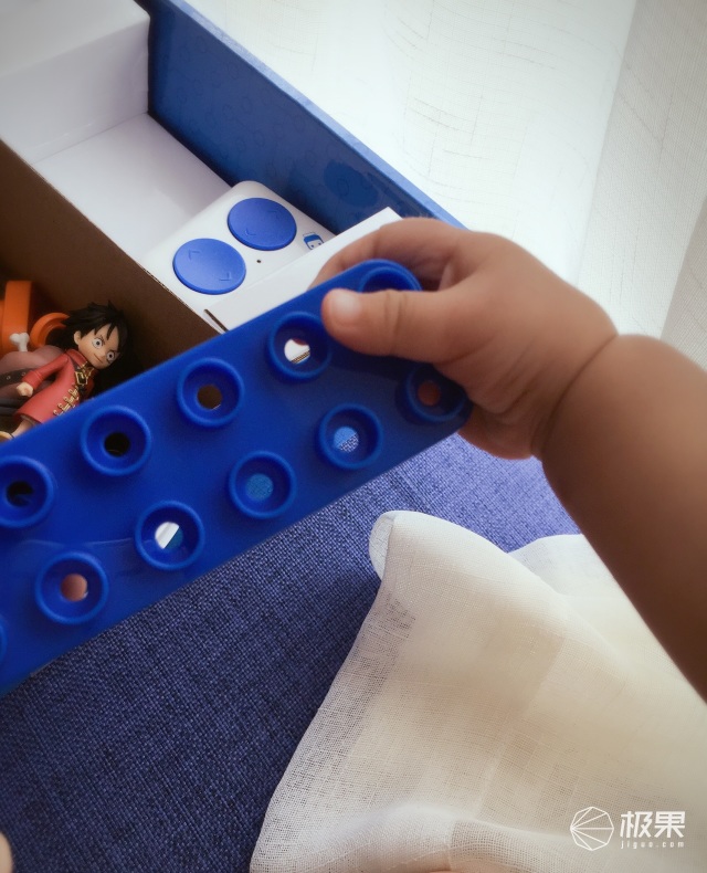 用积木拼搭简易的遥控车,如何用积木拼遥控车