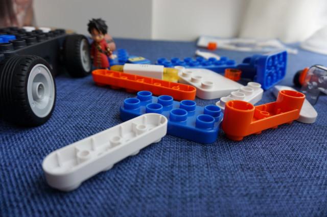 用积木拼搭简易的遥控车,如何用积木拼遥控车