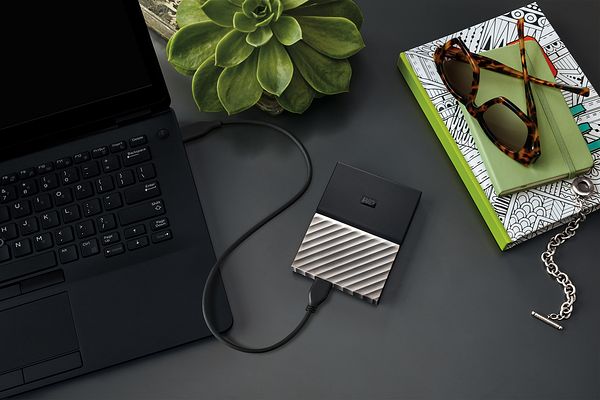 西部数据mypassport移动硬盘拆解,西数mypassport移动硬盘测评