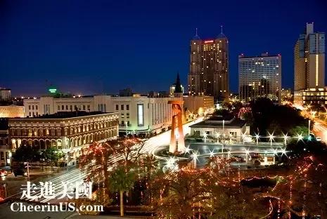 美国纽约旅游购物必买清单,美国人眼中的十大地方