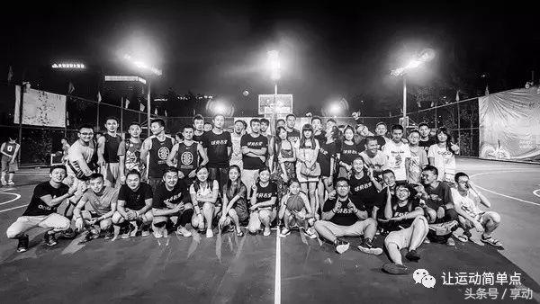 新亚洲室外篮球场,迪卡侬篮球场