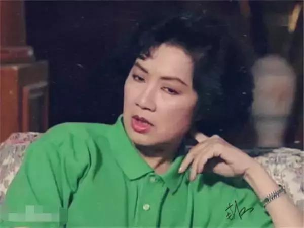 香港演员李若彤与丈夫,小龙女香港老公