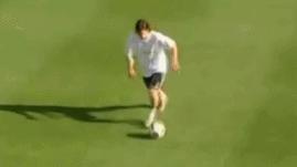 梅西的过人集锦为何如此震撼,详解梅西的过人技术