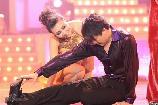 半夜小腿突然抽筋疼痛如何缓解,小腿感觉抽筋似的疼怎么缓解