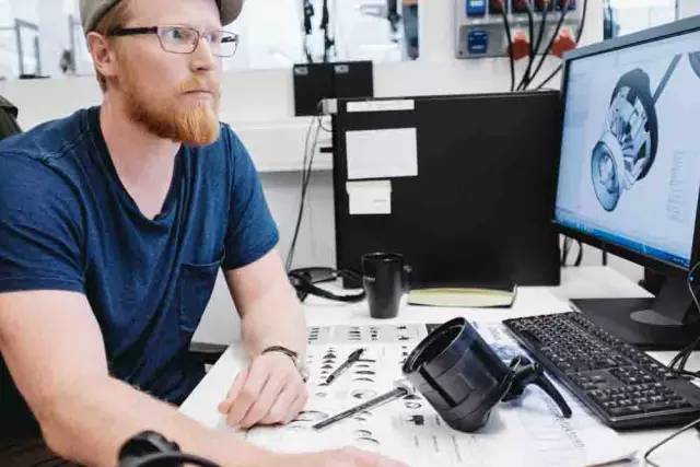 窥探世界顶级闪光灯背后的故事(内有成吨福利!)