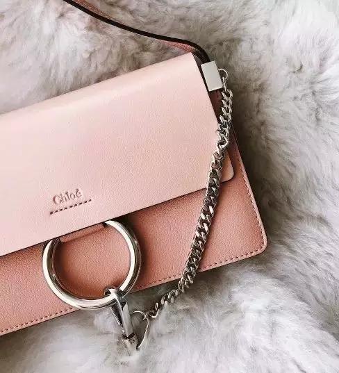 高圆圆背的小众包包,高圆圆同款刺绣包大号还是中号