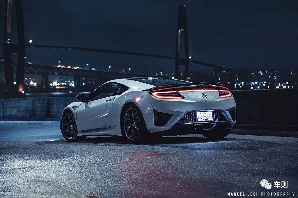 断代了10多年后再次重生的第二代NSX,到底能否对得起这个车名?