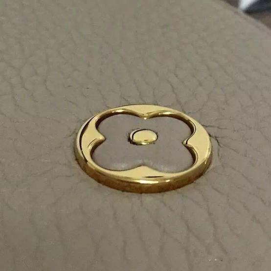 鉴定lv包包真假视频,鉴定lv真假方法