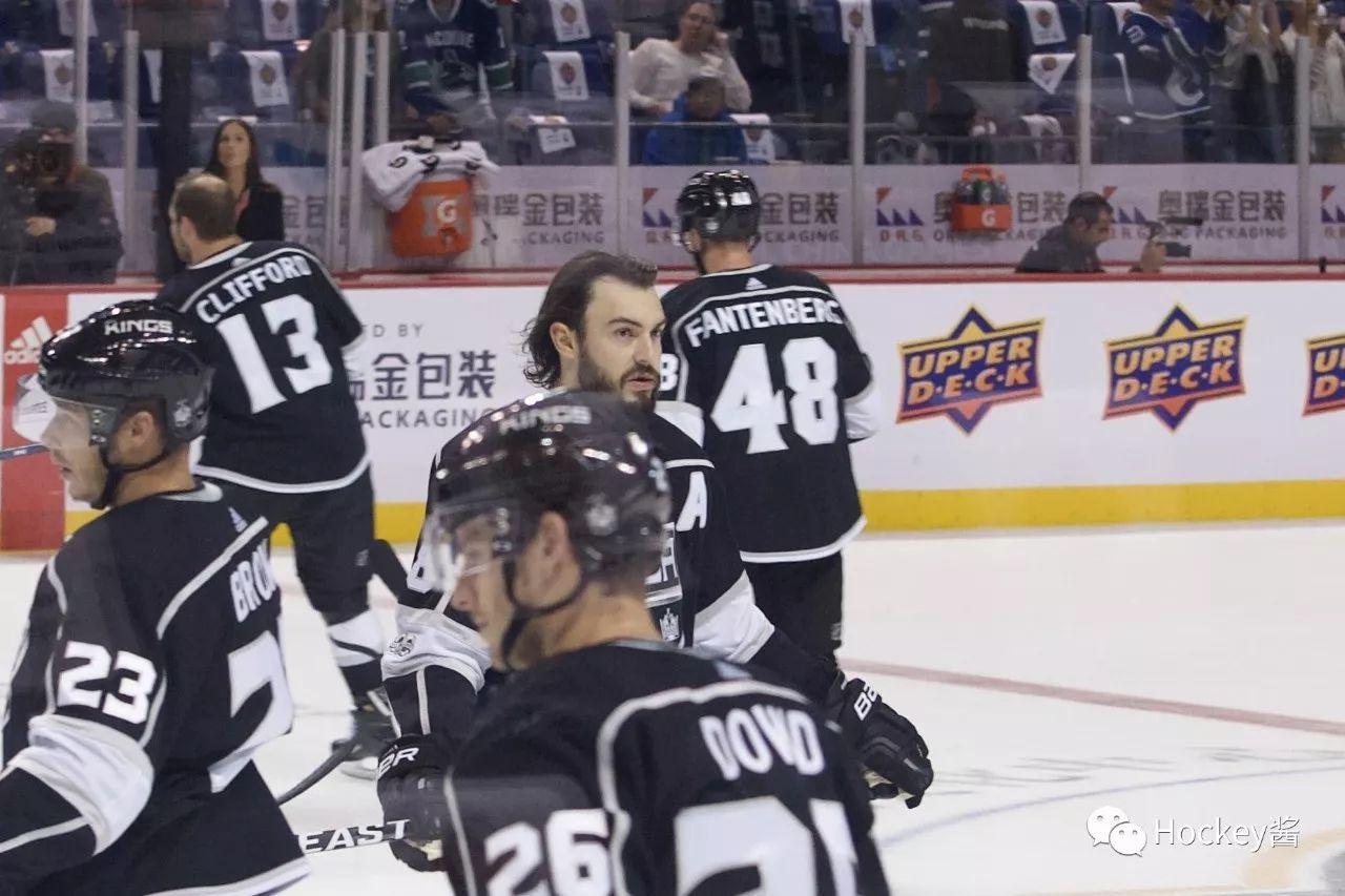 冰球员,冰球队拍照