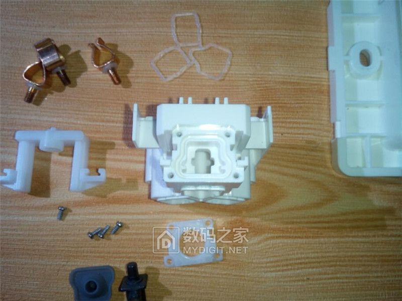 中科电工和公牛插座哪个好,中科电工开关插座质量怎么样