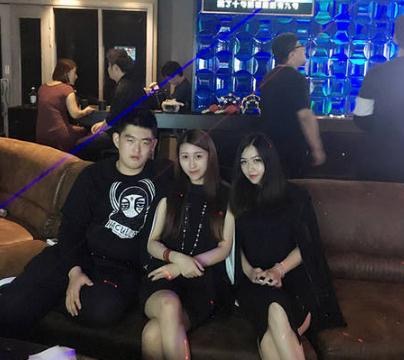 赵本山女儿为什么叫球姐,赵本山女儿球球与各大网红