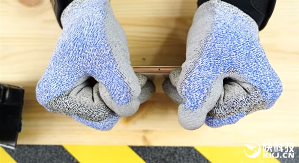 iphone8极限耐用度测试,iphone8按压反馈好厉害