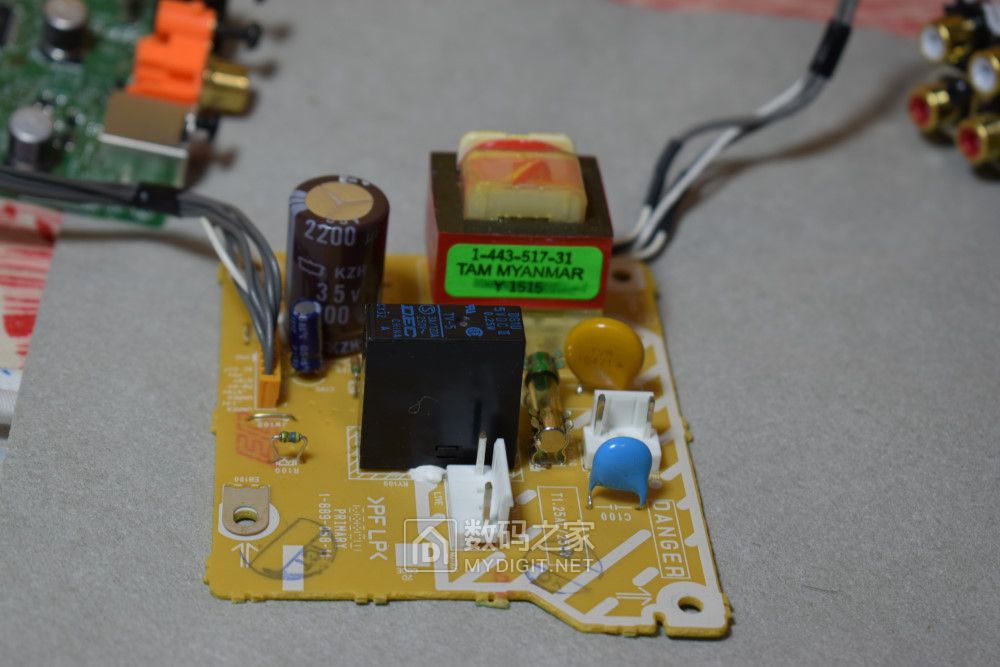 索尼uda1听感评测,索尼vf1功放拆解