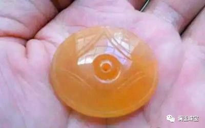 翡翠摔断了怎么修复,翡翠摔了一下有裂怎么修复
