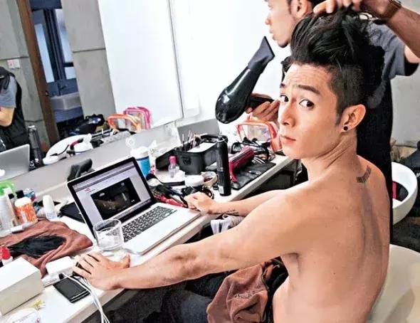 周柏豪的年度报告,周柏豪帅