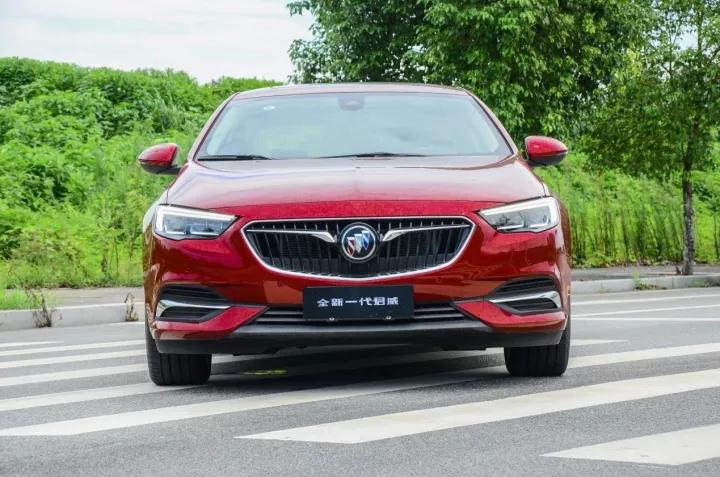 君威帕萨特雅阁凯美瑞怎么选,君威为什么比凯美瑞雅阁便宜