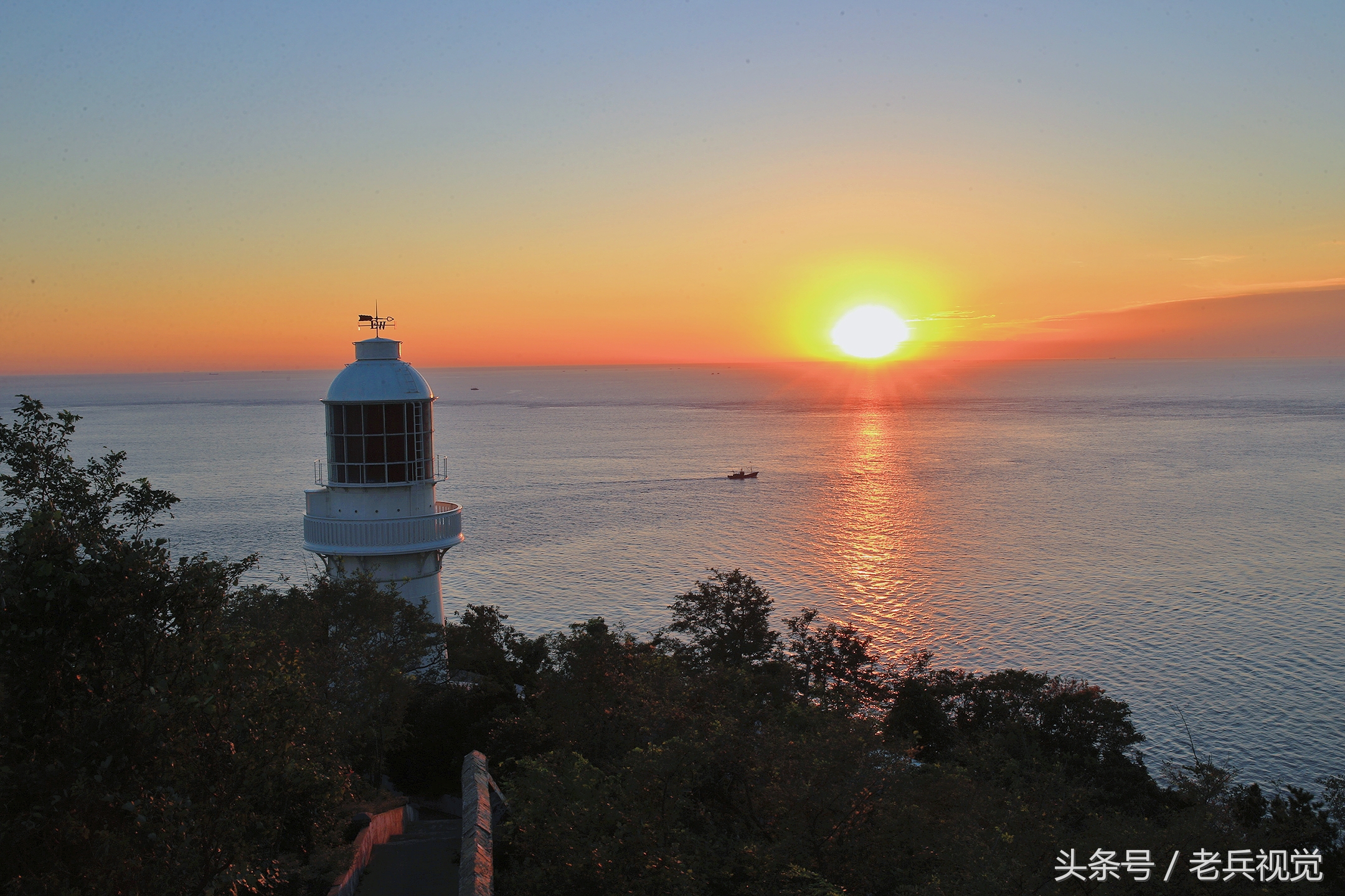 听说你也喜欢看海的英文,听说你也喜欢海什么意思