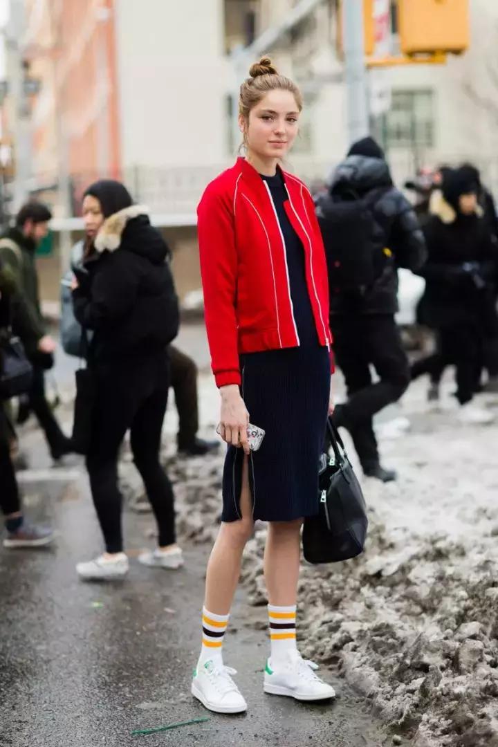 秋冬长筒竖条袜怎么搭配鞋子,和船袜一起搭配的鞋子有哪些