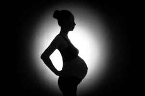 怀孕50天肚子里却没孩子,医生告知是葡萄胎?