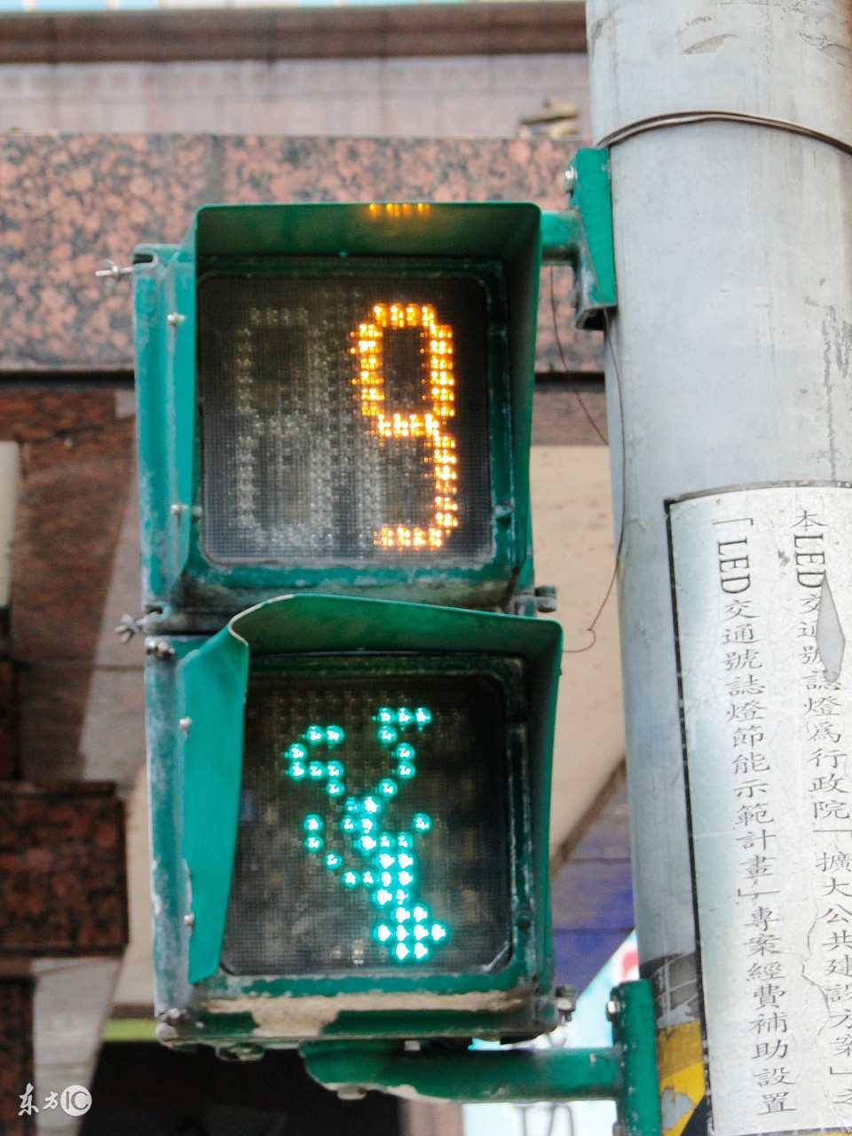 坐车避免宝宝哭闹,宝宝坐车就特别烦躁怎么回事