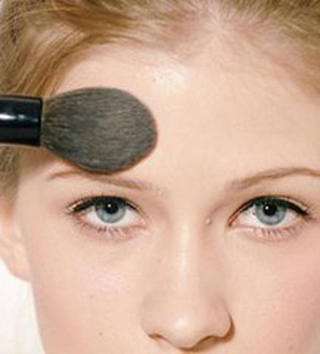 烟酰胺水嫩亮皙bb霜,持久不脱霜水嫩气垫bb霜