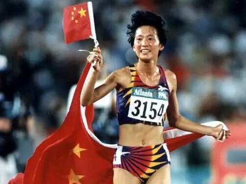 厉害了我的国！看看那些明星运动员是怎样爱国的！