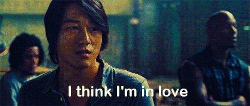 抢尽超人和蝙蝠侠风头的那个女人，到底是怎么样神奇的存在？