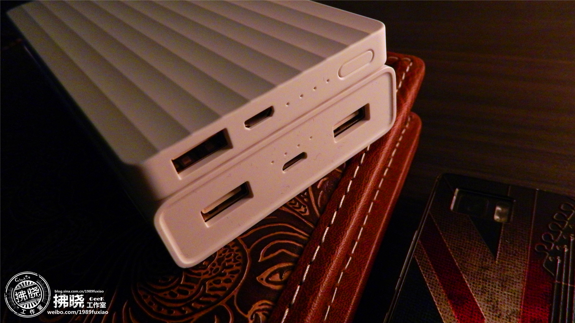 小米移动电源30000快充版测评,小米轻便移动电源推荐