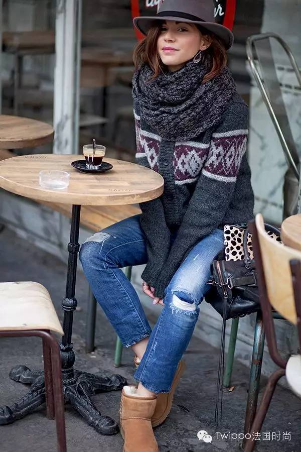 ugg穿一穿会松一点吗,穿ugg没汗湿了