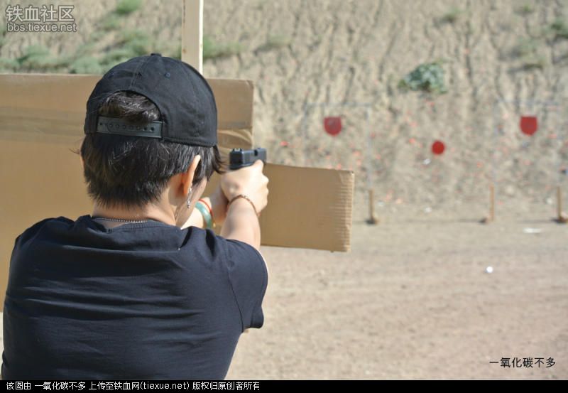 26岁女汉子苦练20年武功越战越勇,女汉子练枪视频