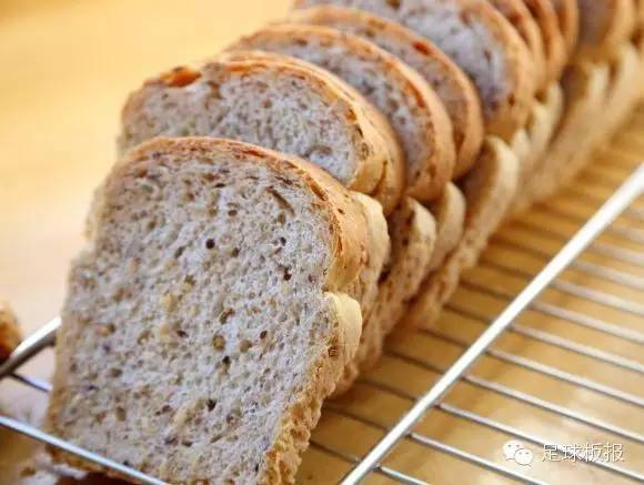 足球巨星搞笑的生活记录,足球巨星生活