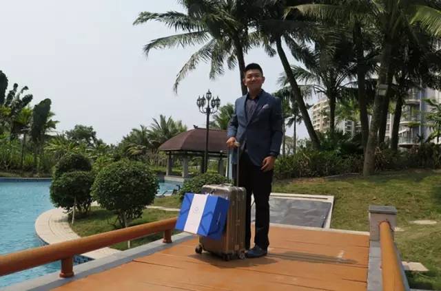 用户说|三十度没带正装,商旅人士的必备烦恼