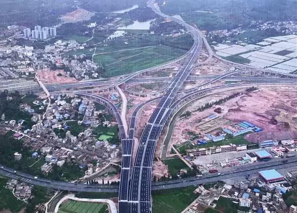 云南最美公路自驾出行攻略,自驾去云南沿途的风景美不胜收