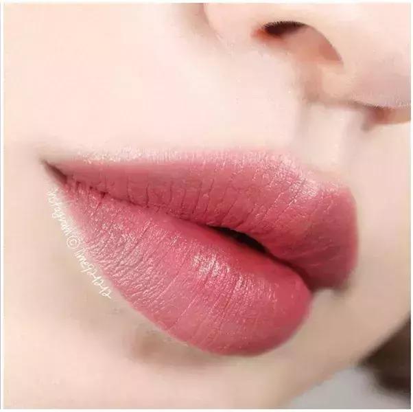 阿玛尼什么颜色口红最好用显白,李佳琦推荐适合秋冬的显白口红