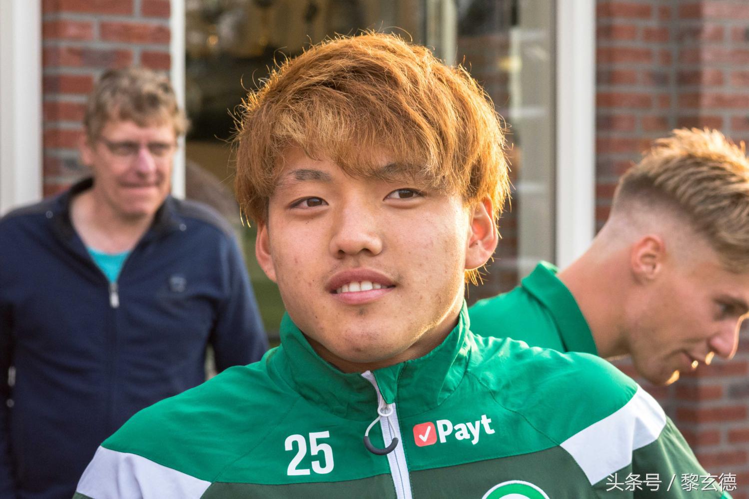 张玉宁中超百场里程碑破门,荷甲张玉宁最新比赛视频