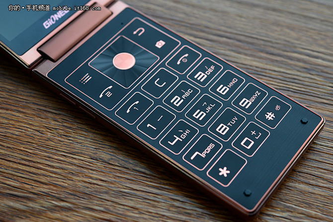 金立天鉴W909翻盖手机,金立天鉴w990s报价