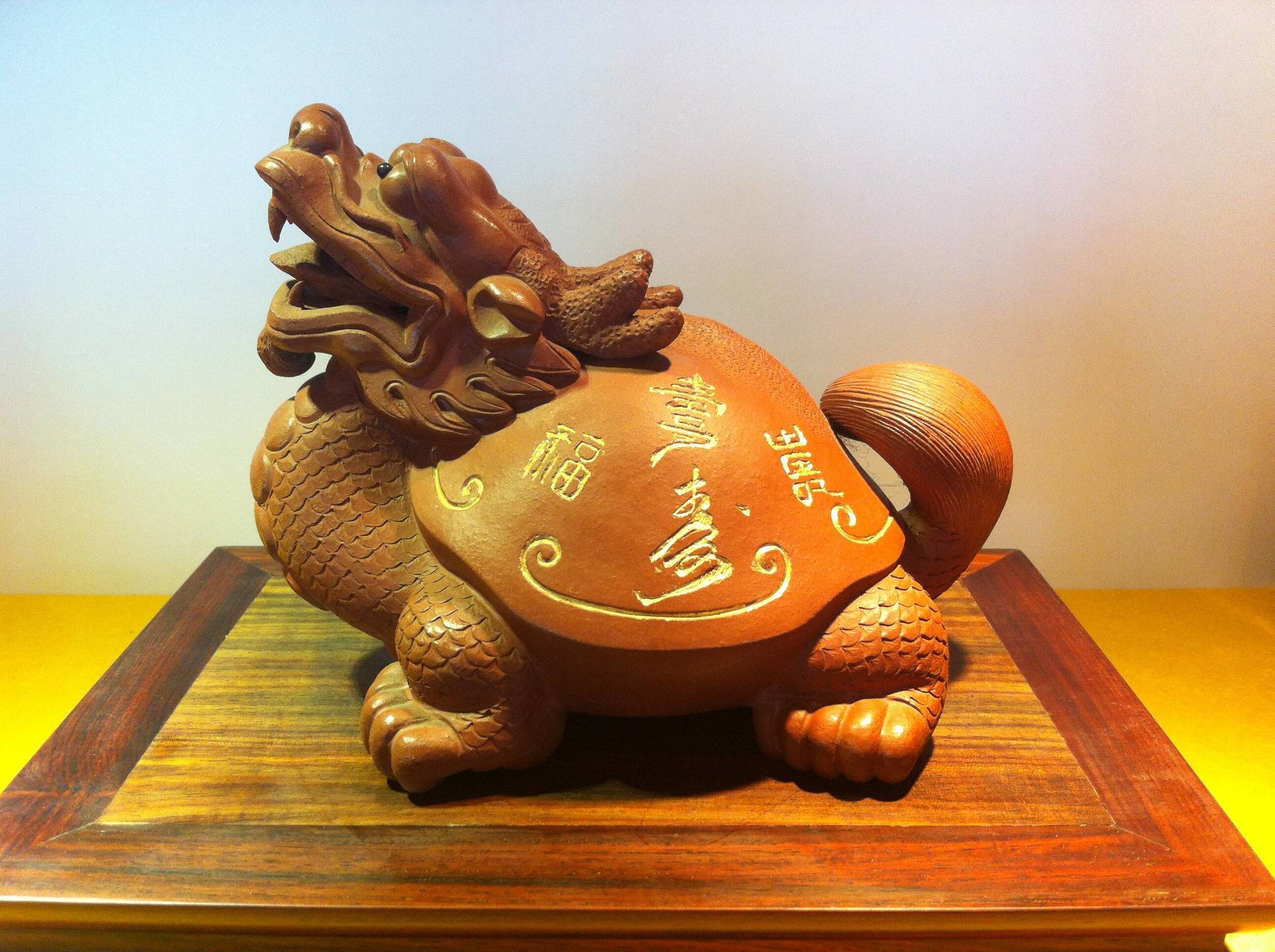 龙龟镇宅有哪些好处,家里有属龙的能摆放龙龟镇宅吗