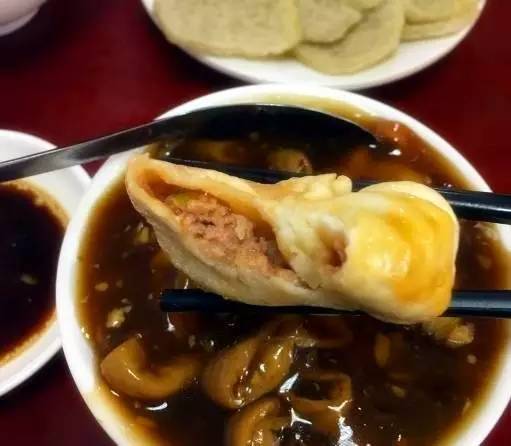 一咬满嘴油儿！北京最好吃的包子铺全在这！