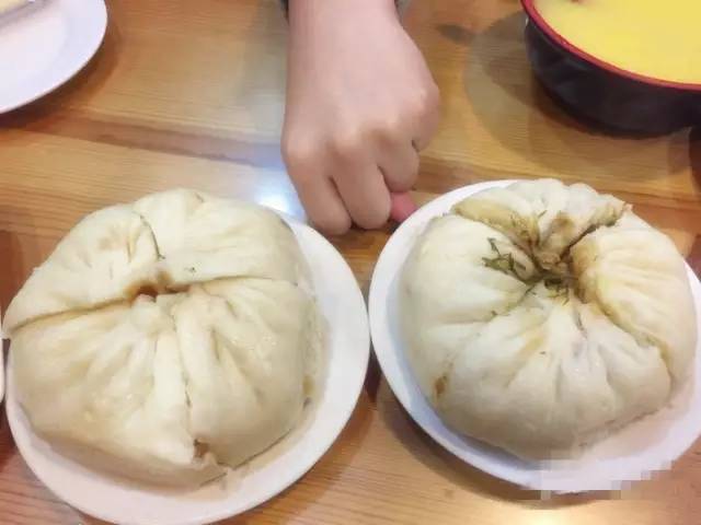 一咬满嘴油儿！北京最好吃的包子铺全在这！