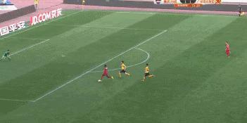 世界足坛史上十大巨星排名,国际足坛十佳球集锦