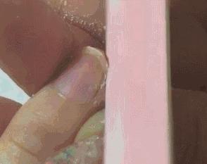 为什么剪指甲指甲会乱飞,剪指甲的时候指甲飞到鼻孔里