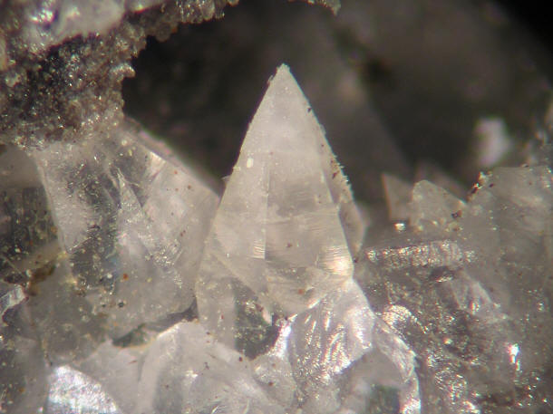 蓝宝石原矿全过程,迪拜顶级奢侈原矿宝石