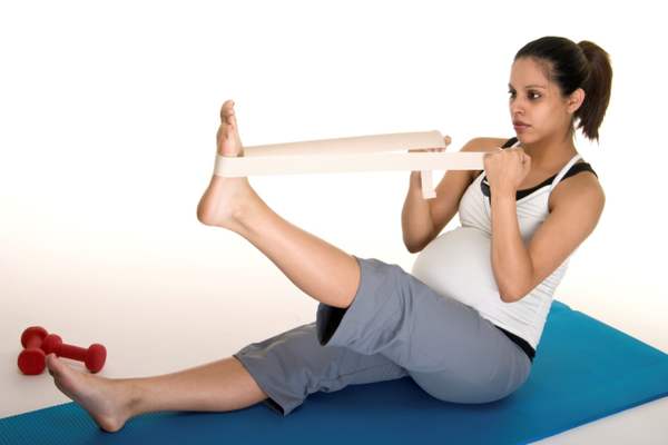 女性孕期应该注意哪些健康问题,孕期身体出现很多小毛病